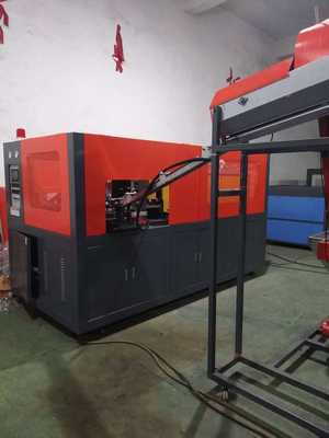 本誠機械全自動吹瓶機PET礦泉水瓶飲料瓶藥瓶塑料瓶吹瓶機生產(chǎn)商圖片_高清圖_細節(jié)圖-臺州市本誠機械設備 -